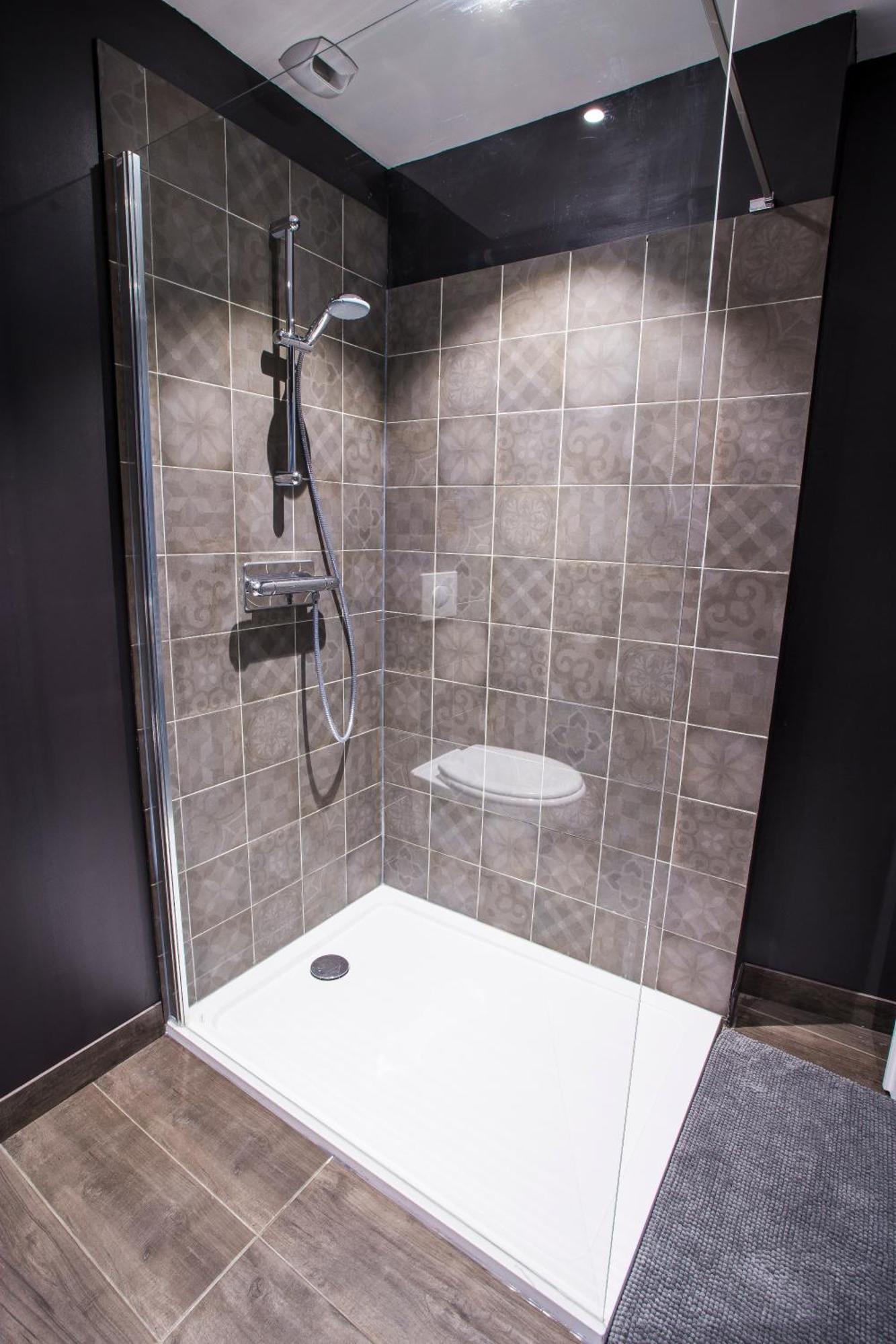Meubles De Tourisme Griotte Et Cannelle Apartment Bergbieten Room photo